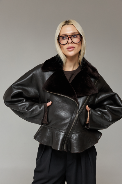 Short bomber sheepskin coat